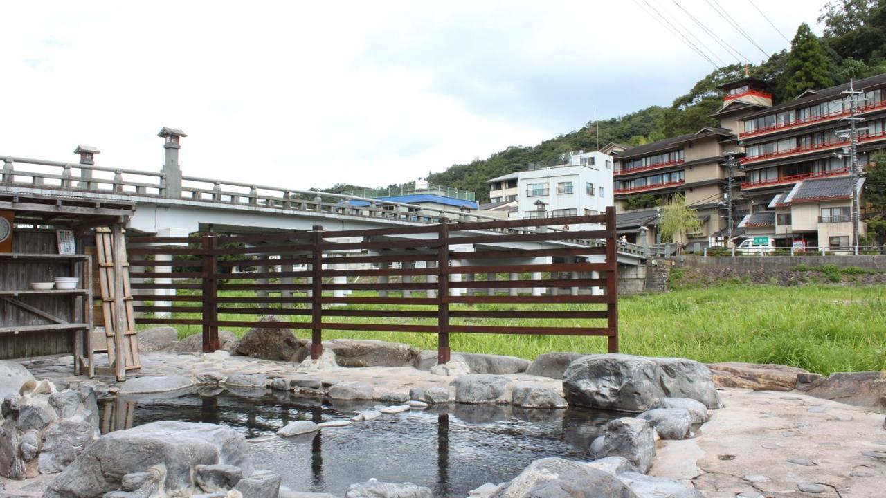 Mansuirou Hotel Misasa Bagian luar foto